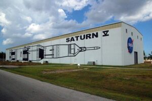 Shelter building, Saturn V rocket