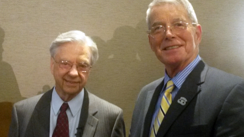 Bill Ray (L) with Hal Puthoff at the 2015 Remote Viewing Conference